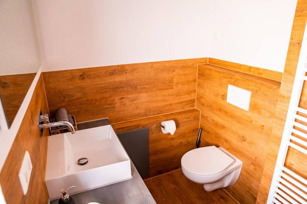 Neu Renoviertes Ferienhaus/Wohnunng Kleine Auszeit Sonnenbühl Exteriér fotografie